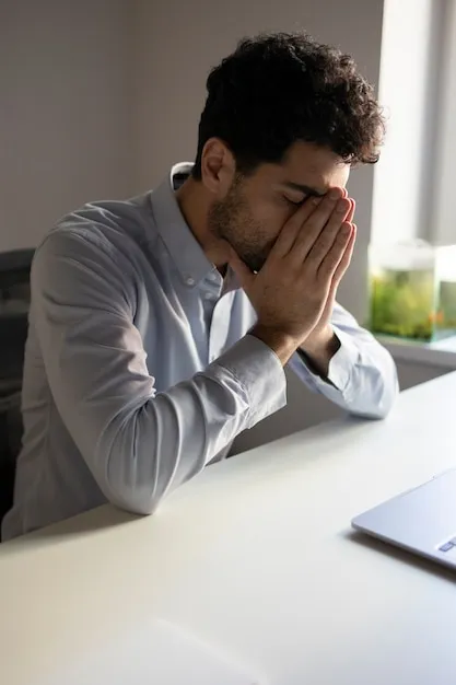 anxious man working side view23 2149729593