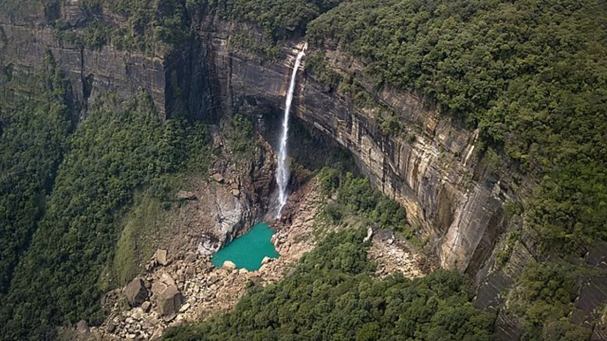 NohKaLikai falls