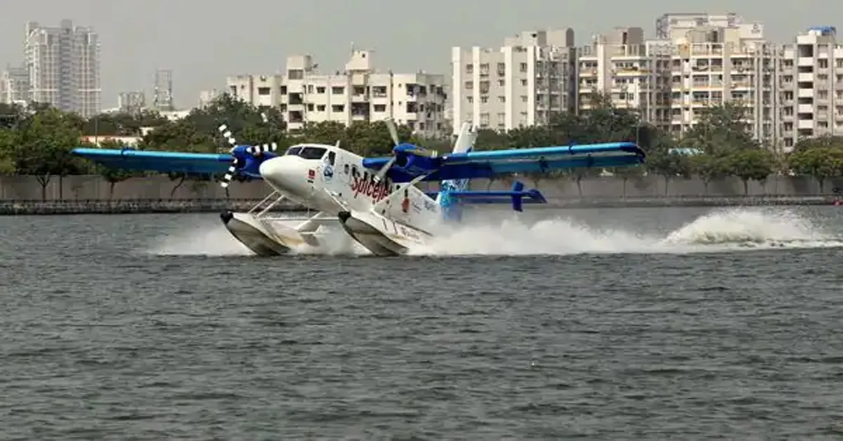 seaplane