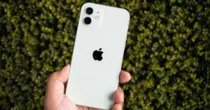 iPhone 16 ही नहीं,  iPhone 17 के भी फीचर्स हुए लीक