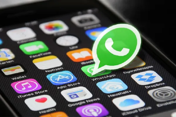 अब WhatsApp पर भी देख सकते हैं Instagram Reels, ऐसे करेगा काम 2 reel2