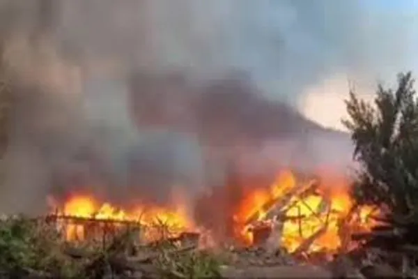 जम्मू-कश्मीर के किश्तवाड़ में आग लगने से 68 घर जलकर खाक 3 jk 1 3