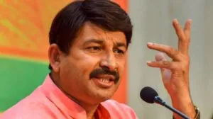 कांग्रेस के 15 और AAP के 10 साल के शासन की देन है दिल्ली का प्रदूषण : मनोज तिवारी