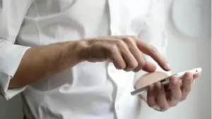 फ़ोन में OTP ऑटोमेटिकली फिल करने का आसान तरीका जानें