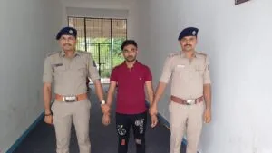 सूरत में बांग्लादेशी नागरिक फर्जी पहचान पत्रों के साथ गिरफ्तार