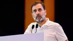राहुल गांधी ने केंद्र पर साधा निशाना, बोले- पूंजीपतियों को सौंपी जा रही राष्ट्रीय संपत्ति