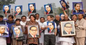 अंबेडकर विवाद पर आज फिर संसद में प्रदर्शन, विपक्षी पार्टियों ने निकाला मार्च
