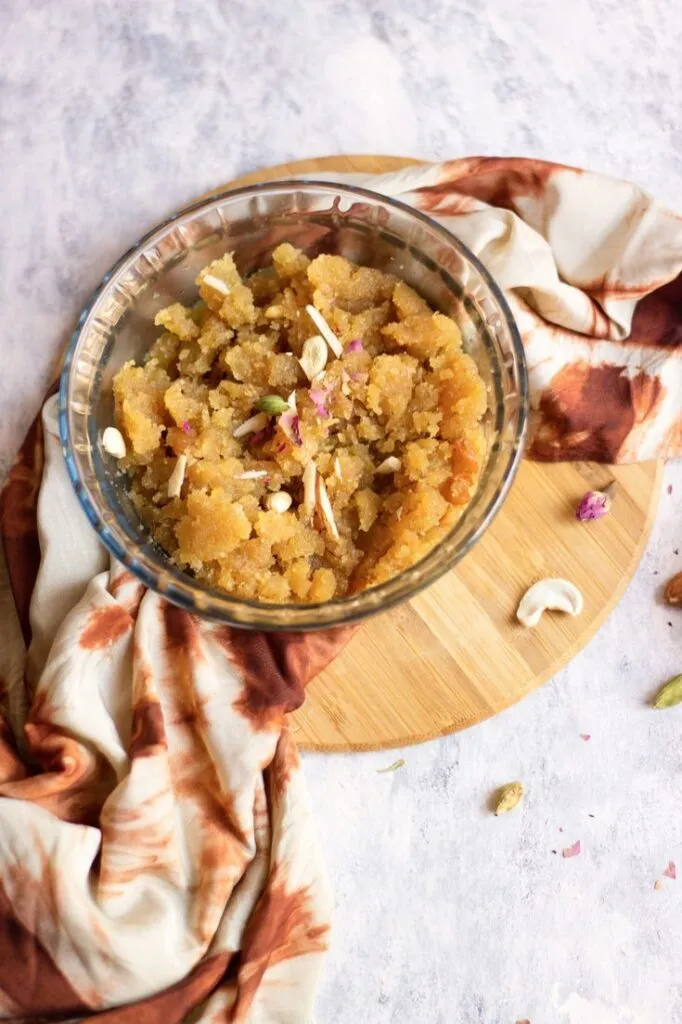 1375457 gud ka halwa