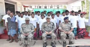 छत्तीसगढ़: नारायणपुर के कुतुल इलाके में 29 नक्सलियों ने किया आत्मसमर्पण