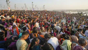 माघी पूर्णिमा स्नान: श्रद्धालुओं की भीड़ से प्रयागराज में ट्रैफिक जाम