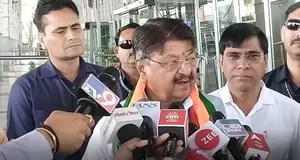 राहुल गांधी को गंभीर राजनेता बनने की सलाह: विजयवर्गीय