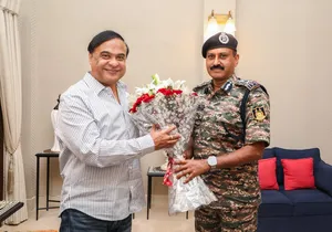 असम के CM हिमंत बिस्वा सरमा से मिले CRPF के नए महानिदेशक जी.पी. सिंह