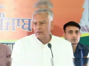 Punjab खुफिया विंग के दुरुपयोग पर Sunil Jakhar ने राज्यपाल को लिखा पत्र