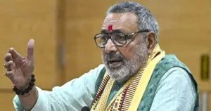 तेजस्वी यादव पर गिरिराज सिंह का हमला, वक्फ संशोधन कानून का किया बचाव