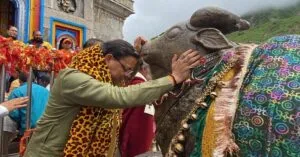 उत्तराखंड के मुख्यमंत्री पुष्कर धामी ने केदारनाथ धाम में की पूजा-अर्चना