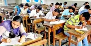 कर्नाटक में छात्रों से जनेऊ उतरवाने पर भाजपा का विरोध, दोबारा परीक्षा की मांग