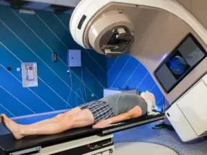 Radiotherapy के बाद भी Cancer के अवशेष, स्कैन पर निर्भर न रहें: विशेषज्ञ