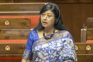 महाकुंभ से लौटते समय JMM की राज्यसभा सांसद महुआ माजी की कार दुर्घटनाग्रस्त, अस्पताल में भर्ती