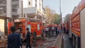 सूरत: शिवशक्ति टेक्सटाइल मार्केट में भीषण आग, लगभग 400 करोड़ का नुकसान