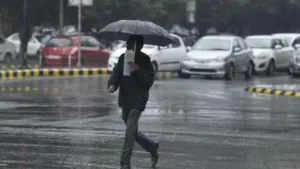 दिल्ली में 48 घंटे बारिश के आसार, फिर भीषण गर्मी की मार झेलने के लिए रहें तैयार
