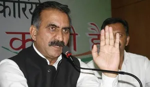 Himachal CM ने एचआईवी, टीबी, हेपेटाइटिस रोगियों तक पहुंचने के लिए 12  E-Scooter  को हरी झंडी दिखाई