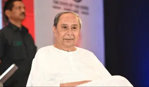 नवीन पटनायक ने भुवनेश्वर नगर निगम के अधिकारी पर “क्रूर लात-घूंसे और हमले” की घटना पर दुख जताया, पुलिस ने सख्त कार्रवाई का आश्वासन दिया