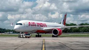 Delhi Aiport: Air India को मिली बम की धमकी, तलाशी अभियान चलाया गया