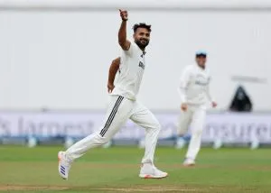 Cancer से लड़ रही बहन को Akashdeep ने dedicate किए 10 Wicket