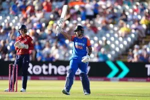 ENG vs IND आखरी Match में भारत  को मिली करारी हार , 3-2 से किया सीरीज पर कब्ज़ा
