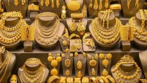 Gold Rate Today: सोने चांदी के भाव में उतार चढ़ाव, जानें आज का ताजा भाव