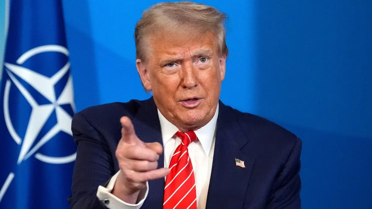 US Tariff: ट्रंप ने अब कनाडा पर फोड़ा टैरिफ बम, लगाया 35 प्रतिशत टैरिफ