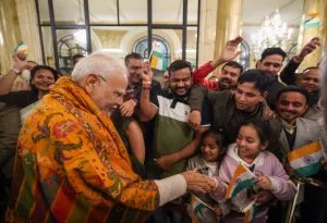 Argentina दौरे पर PM Modi, सैन मार्टिन स्मारक पर श्रद्धांजलि अर्पित की