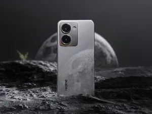 RealMe 15