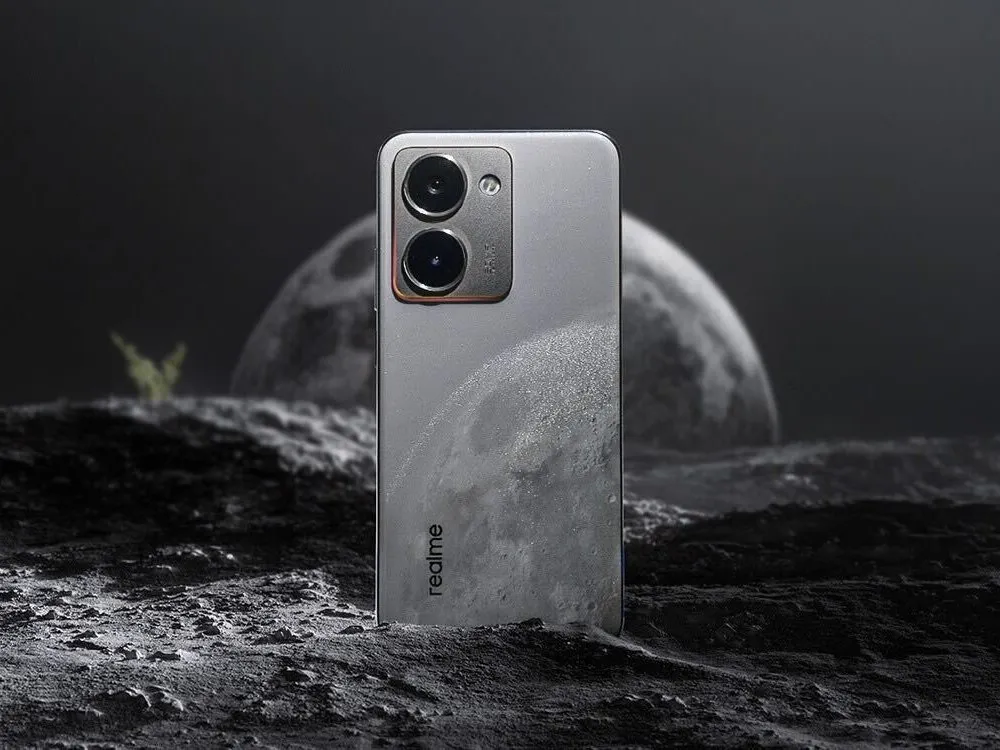 RealMe 15