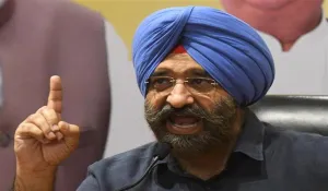 हम काम कर रहे हैं, AAP झूठ फैलाकर ध्यान भटका रही: सिरसा