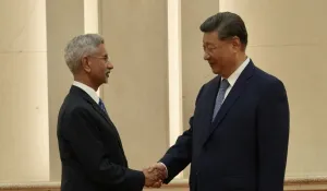 जयशंकर ने चीनी राष्ट्रपति जिनपिंग से मिलकर दिया PM मोदी का ये खास मैसेज, PAK को लगी मिर्ची