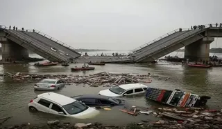 Vadodara Bridge Collapsed 1
