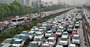 Haryana News: दिल्ली के बाद अब हरियाणा में भी 10 साल पुरानी गाड़ियों पर लगेगा प्रतिबंध