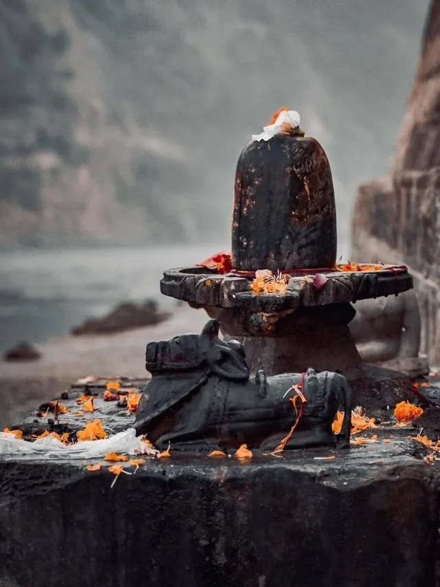 Travel Tips: सावन में इन जगहों पर घूमने ज़रूर जाएं