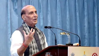 Rajnath Singh ने ट्रंप पर साधा निशाना!