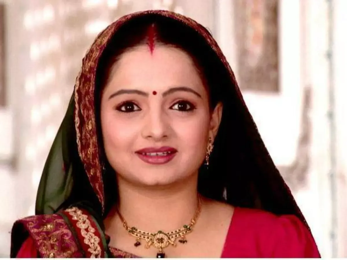 Gia Manek Wedding