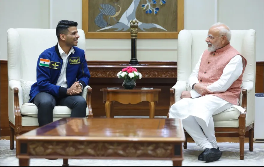 PM Modi से मिले ग्रुप कैप्टन शुभांशु शुक्ला