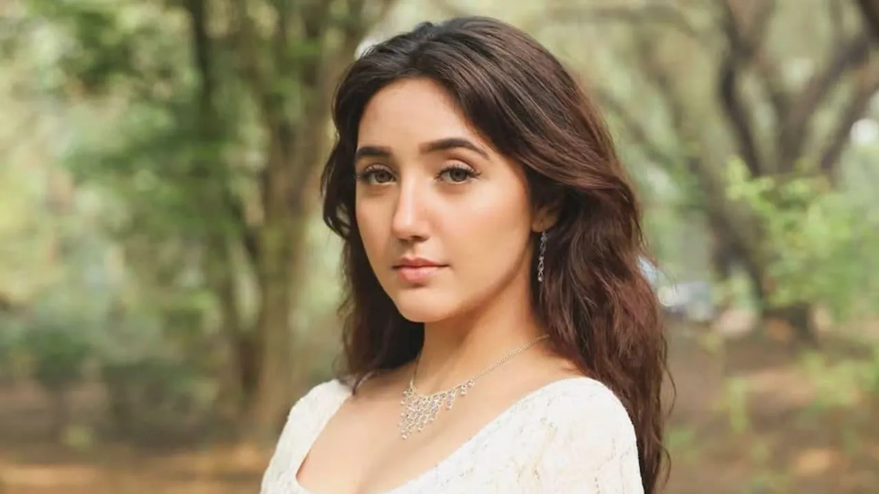 Ashnoor kaur