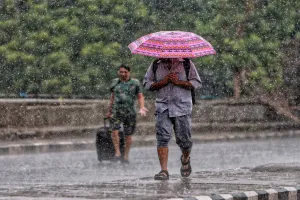 Aaj Ka Mausam 10 Sep: दिल्ली में बढ़ेगी उमस, UP-राजस्थान के बरसेंगे बादल,जानें देशभर में कैसा रहेगा मौसम