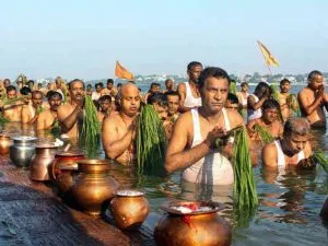 Pitru Paksha 2025 Daan