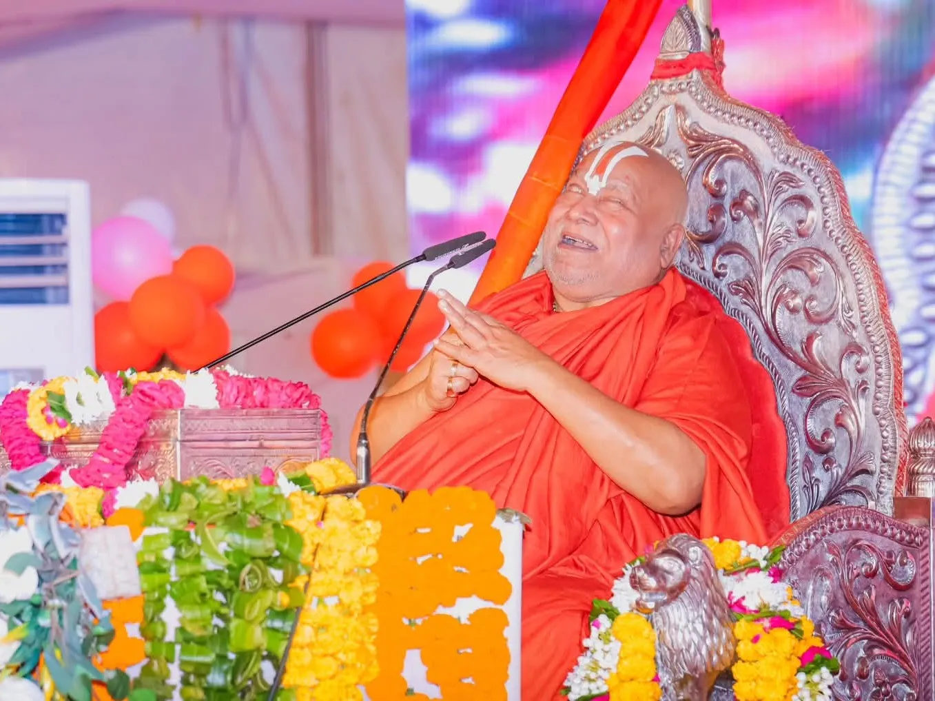 Rambhadracharya News