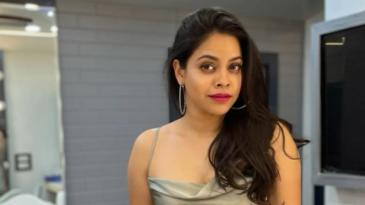Sumona Chakravarti