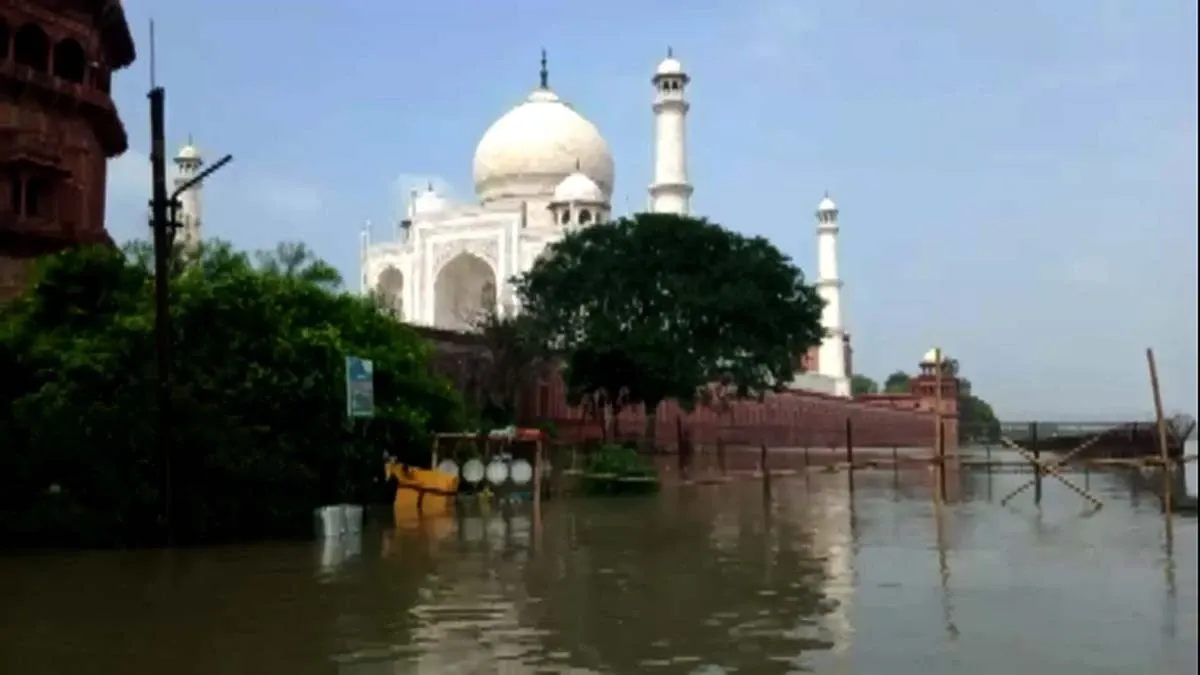 Agra Flood Alert