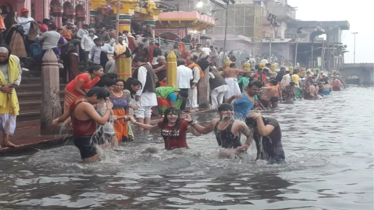 Mathura Rush Today