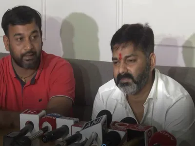 Pawan Singh Statement on His Wife